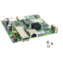 MIKROTIK SIM SFP MINIPCIE AC866 2-MMCX 1300MW 1-1000 L4 8-30V USB